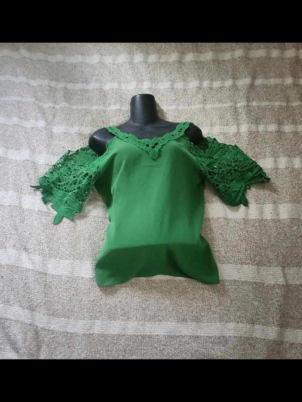 SHEIN Emerald Cold-Shoulder Lace Sleeve Top